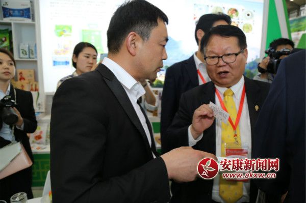 �_�̅ǹ��Ռ����wħ��ؓ؟���������f���Լ�����Ƭ   ���� �z_meitu_22.jpg