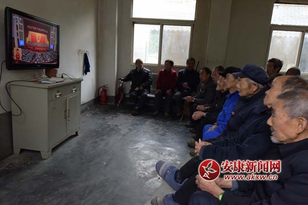 �Ƀ�����������悾���Ժ�ȣ��屣�����˂������R�R����һ�𣬾۾����� ��档���S�� �����ͣ�.jpg