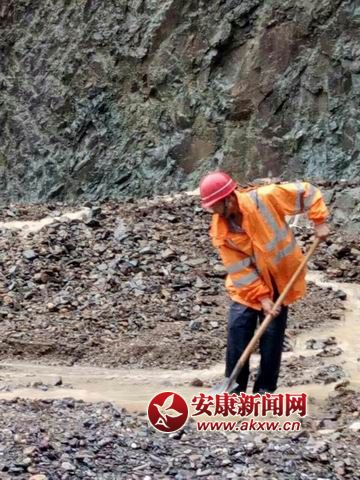 �{����С mmexport1506481313267.jpg