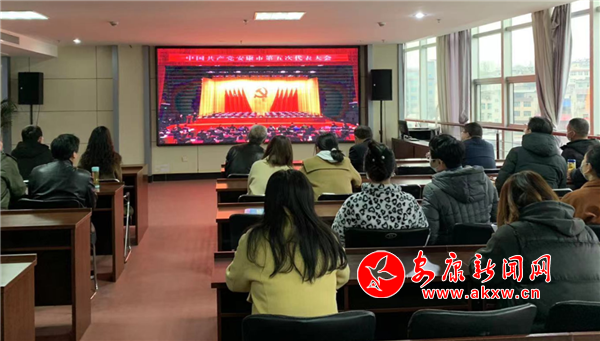 �M�D�����и����h�T�ɲ�Ⱥ���տ��е�����h����(hu��)ֱ��