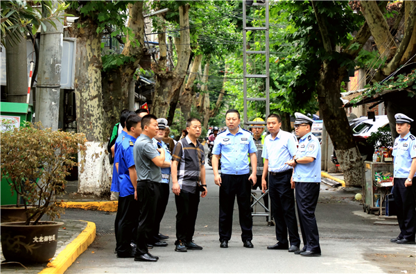 �ϳ��k�z�鄓����r