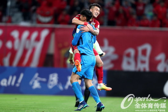 2018��5��2�գ�2018����f����5݆���Ϻ��ϸ�4��3���c��4��3���ٱ����˺ͣ���E��ɶȓ��c������ꠕx���� (Osportsȫ�w����ý �����Ʒ �����D�d) 